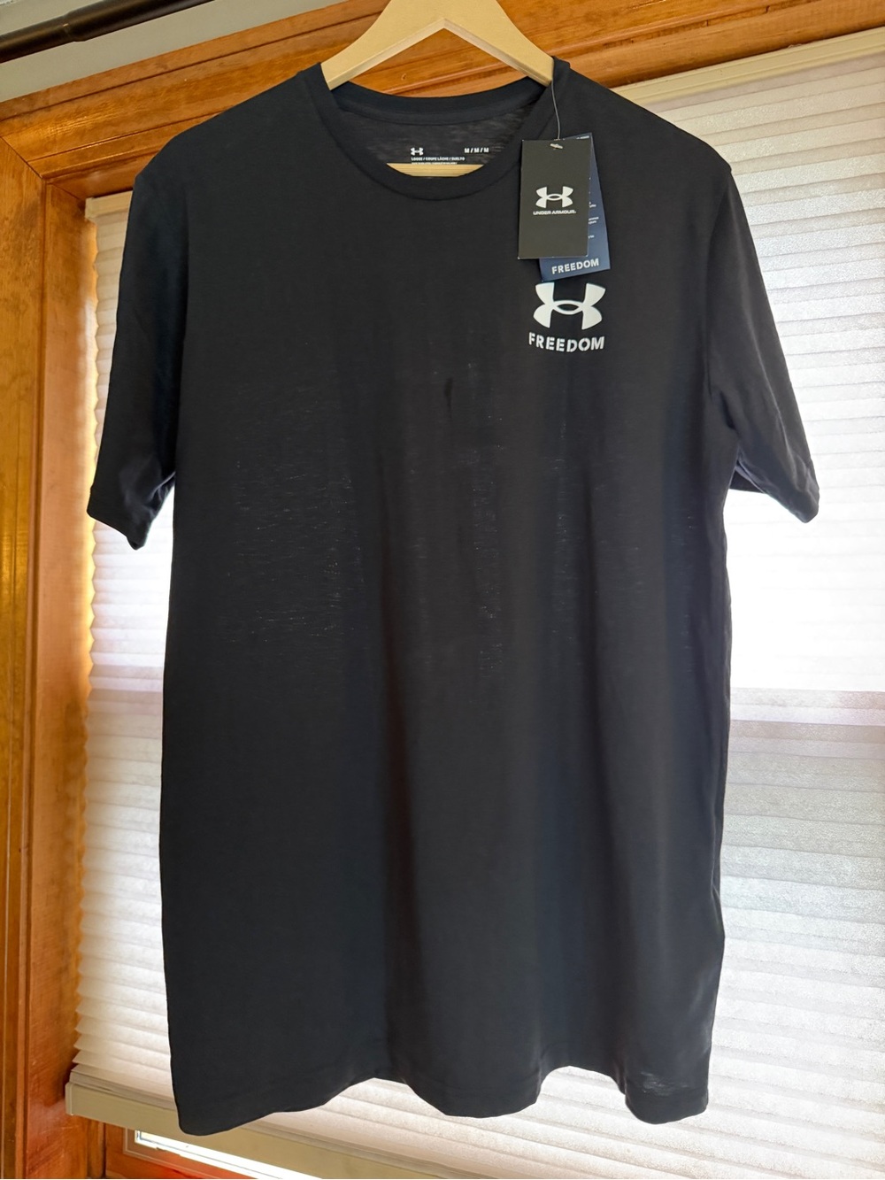 Under Armour Freedom Men's Black Short-Sleeve Tee M 0124
